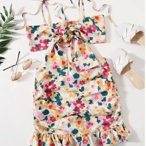 SHEIN Allover Floral Print Knot Shoulder Tie Front Crop Cami Top & Skirt Set